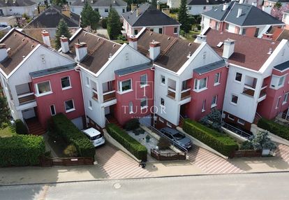 Szeregowiec na strzeżonym osiedlu