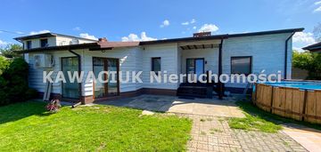 Dom z halą w tomaszowie maz