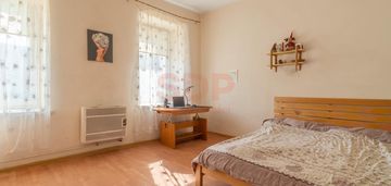 2 pokoje do remontu w ścisłym centrum