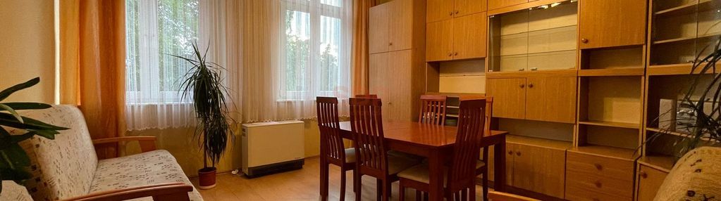 Klimatyczne mieszkanie na zielonych partynicach