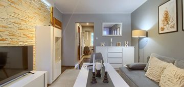 Odświeżone, dwustronne, loggia