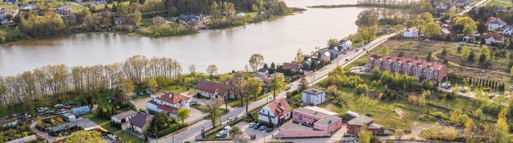 Działka w przy głównej ulicy wjazd z dwóch stron