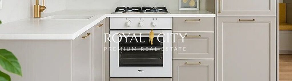 Wysokie 2 pokoje mieszkanie w pięknej kamienicy.