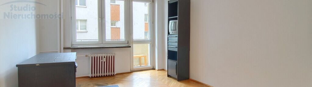 2 pkoje, 1 piętro, balkon, blisko starówki