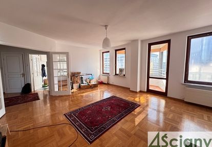 Apartament z pięknym widokiem na panoramę warszawy