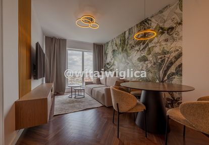 Topowa lokalizacja, komfort na 18 piętrze, centrum