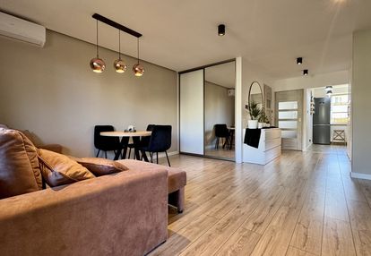 Mieszkanie z klimatyzacją i balkonem – kosmonautów