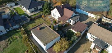 Przestronny dom + niezależny "domek gościnny"