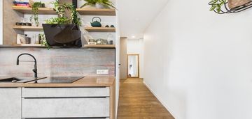 Apartament w sercu jeżyc z miejscem parkingowym