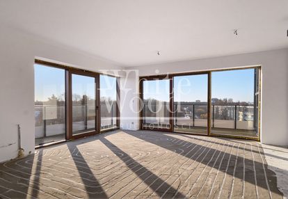 Apartament z widokiem na park regana- bulvar