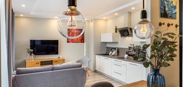 2-pok. 50m2, stare podgórze, klima, parking