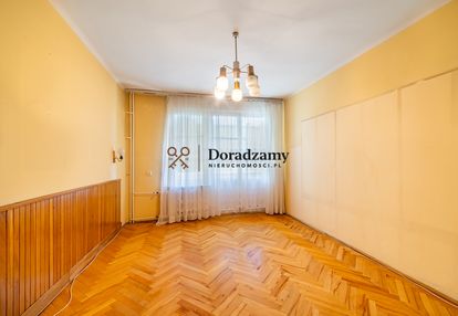 Możliwość wykonania układu 2 syp. + salon z anek.