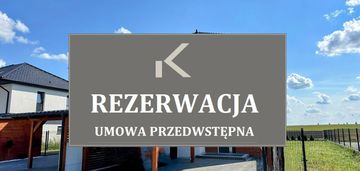 Dom w zabudowie bliźniaczej o pow. ok. 95 m2.
