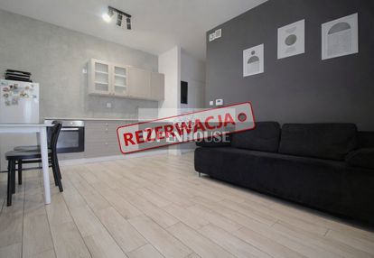 Dwupokojowe mieszkanie z miejscem parkingowym i pi