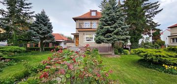 Poniemiecka willa 158m2 na działce 707m2 garaż