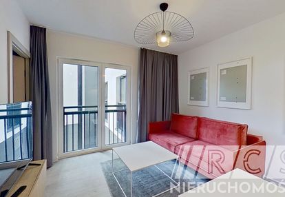 Wykończone pod klucz studio z miejscem w centrum