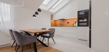 Funkcjonalne 2-pokoje z balkonem