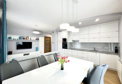 4 pokoje|zamknięte osiedle apartament|stawy jana