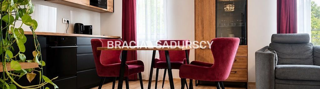 2 pok 40,5m2 widok na wawel/ podgórze