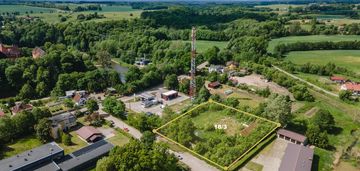 Działka inwestycyjno - usługowa  pieniężno