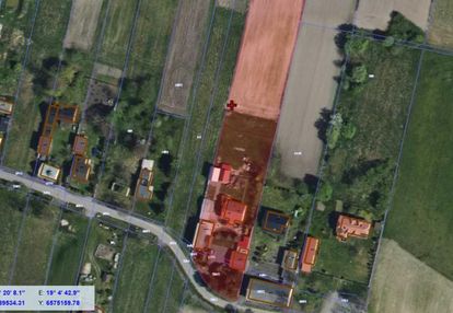 Duża nieruchomość z 2 domami - polowa