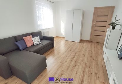 Duże rozkładowe 2-pokojowe balkon komórka garaż