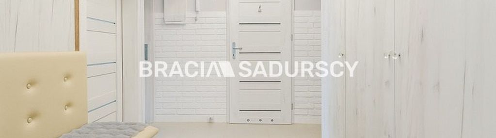 Przestronne 3 pokoje z balkonami i windą