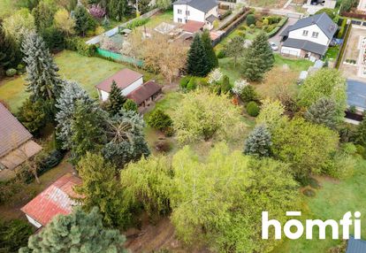 Zadrzewiona, zadbana działka z domkiem letniskowym