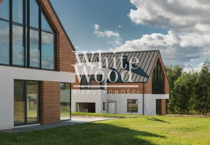 Dom przy jeziorze w tuchomiu