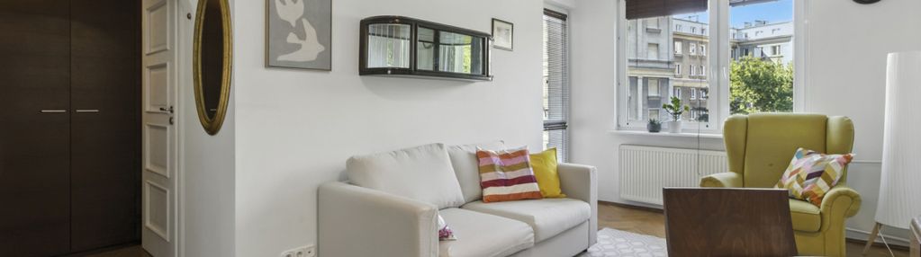 Dwa pokoje, balkon, cicha okolica. śródmieście.