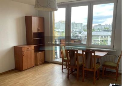 **kawalerka z balkonem na bródnie