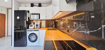 Po remoncie , 3 pokoje , kominek, balkon!!!