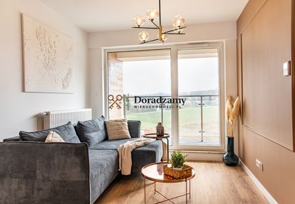Dwa pokoje z garażem