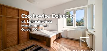 Połówka domu z ogrodem