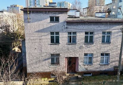 Kamienica inwestycyjna w gdyni- działki leśne