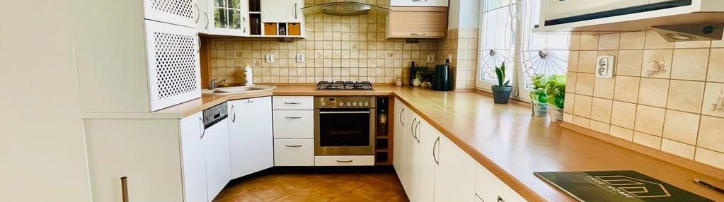 4pok mieszkanie dwupoziomowe z balkonem do wejścia