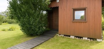 Urokliwa działka rod kajetany domek ochrona media