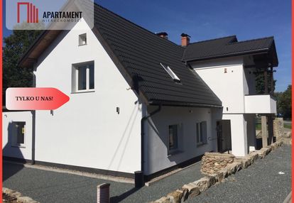 Duży dom. można zaaranżować 3 apartamenty.