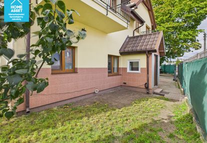 Dom przy skm – pewny najem i działalność