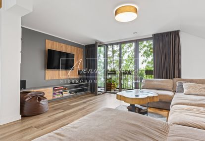 Dom/ 3 mieszkania/ lokal usługowy/ top lokalizacja