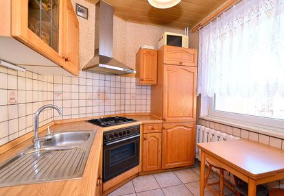 60 m,2 balkon, 1 piętro