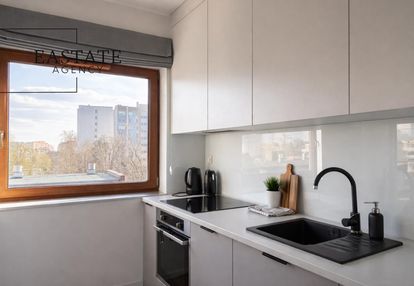 Metro | park | 2 miejsca parkingowe