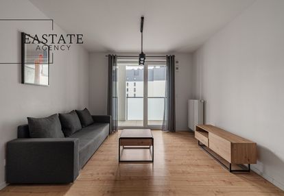 Wynajem 2 pokoje z garażem