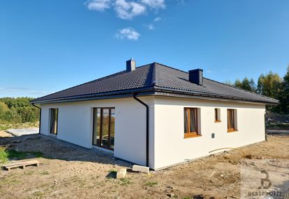 Bliźniak oddzielony wiatą siemianice ul.złota
