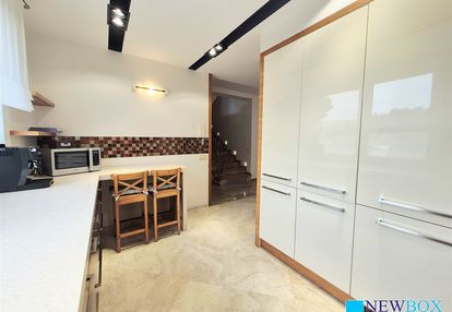 Dom z ogrodem i garażem | 195,7 m² | mirów