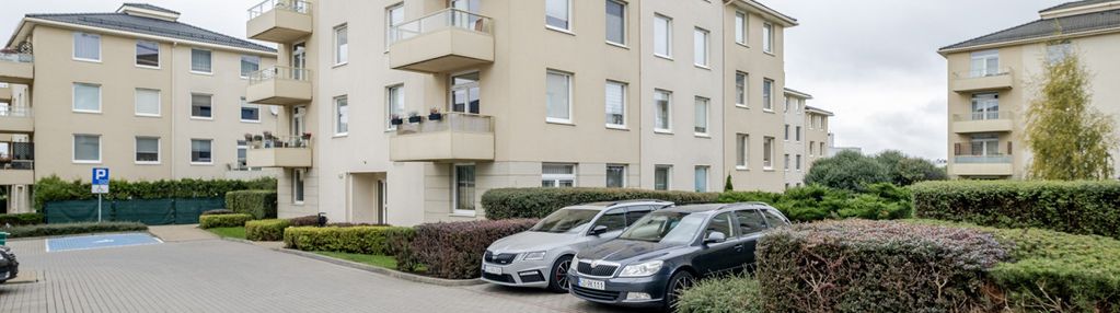 Kawalerka z aneksem sypialnianym i ogródkiem