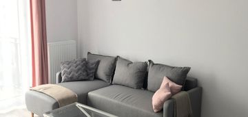 Nowoczesna kawalerka z balkonem- gumieńce