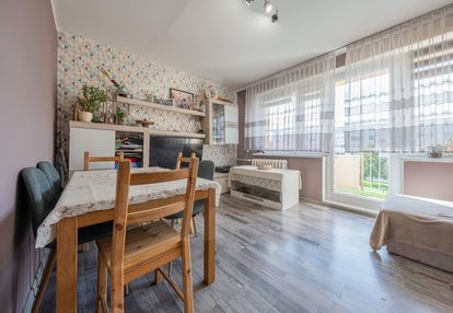 Swpl z kw, 4 pokoje z osobną kuchnią.