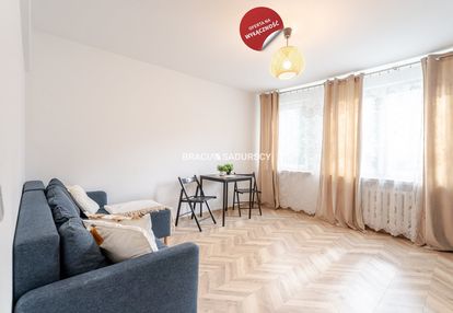 Kawalerka na os. kazimierzowskim!