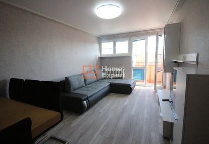 Okolice ul. grochowej   pełen rozkład/balkon!